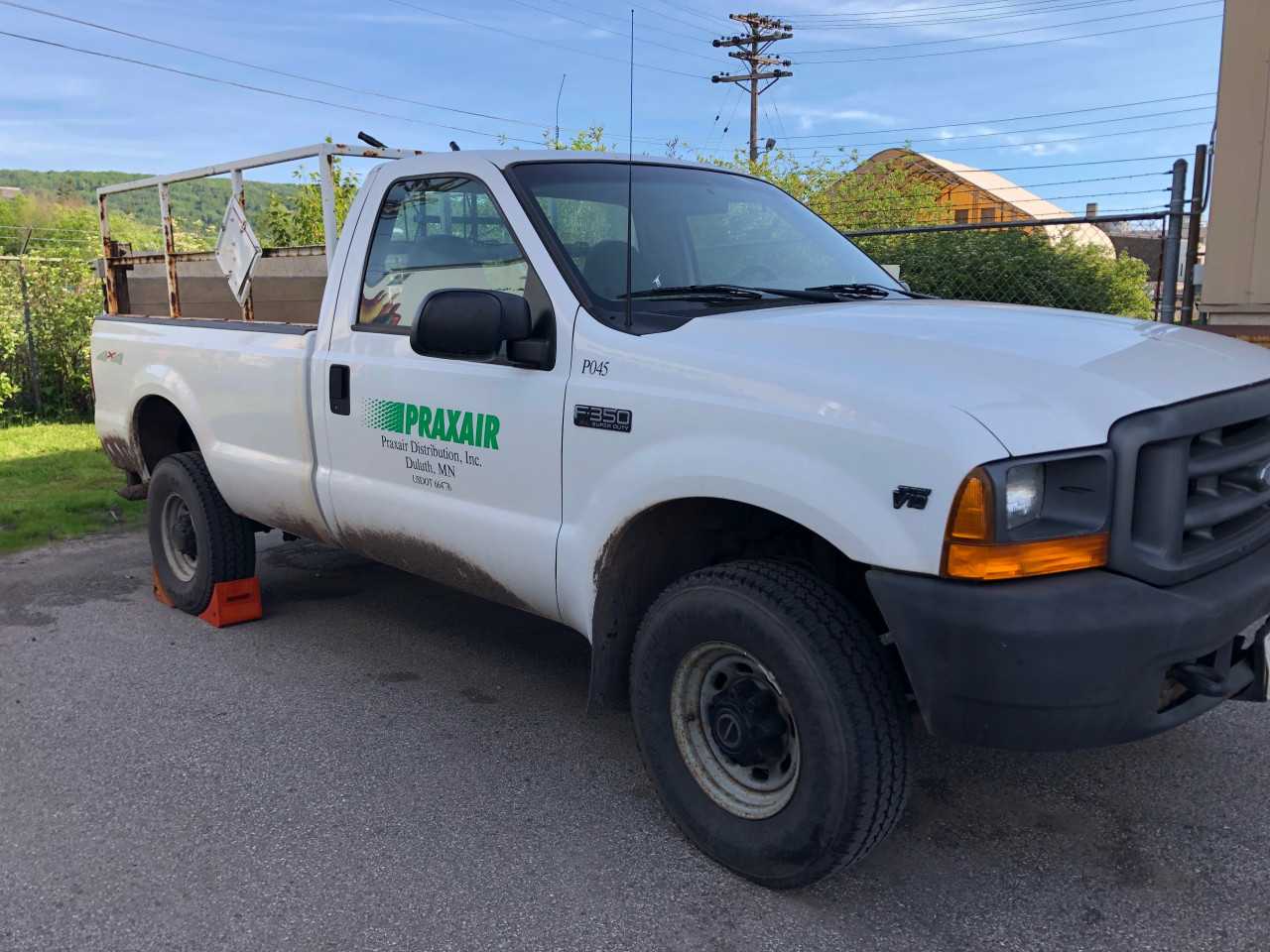 1999 Ford F350SD 4x4 Pickup Truck - HYDRO EXCAVATOR TRUCKS