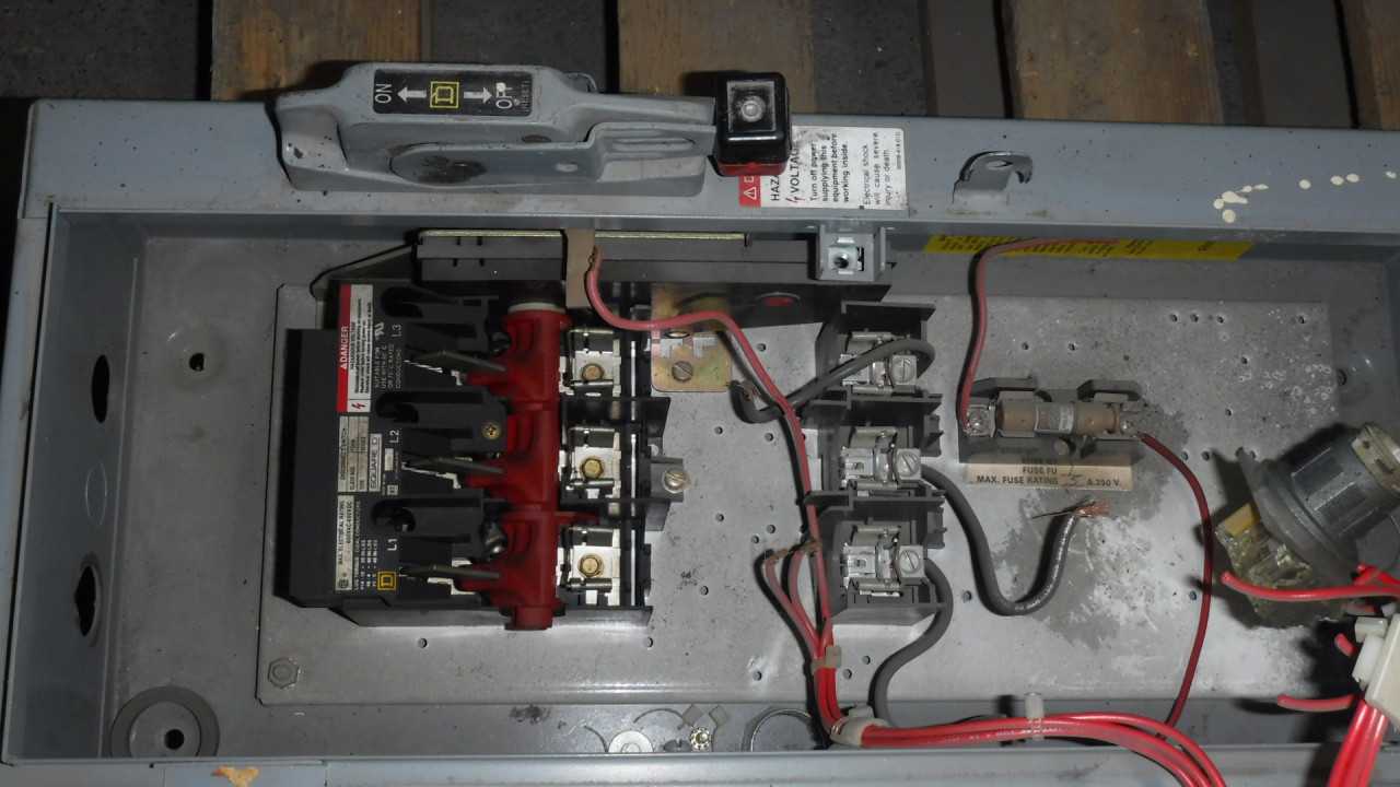 Lot of Transformers and Motor Starters - ELECTRICAL COMPONENTS