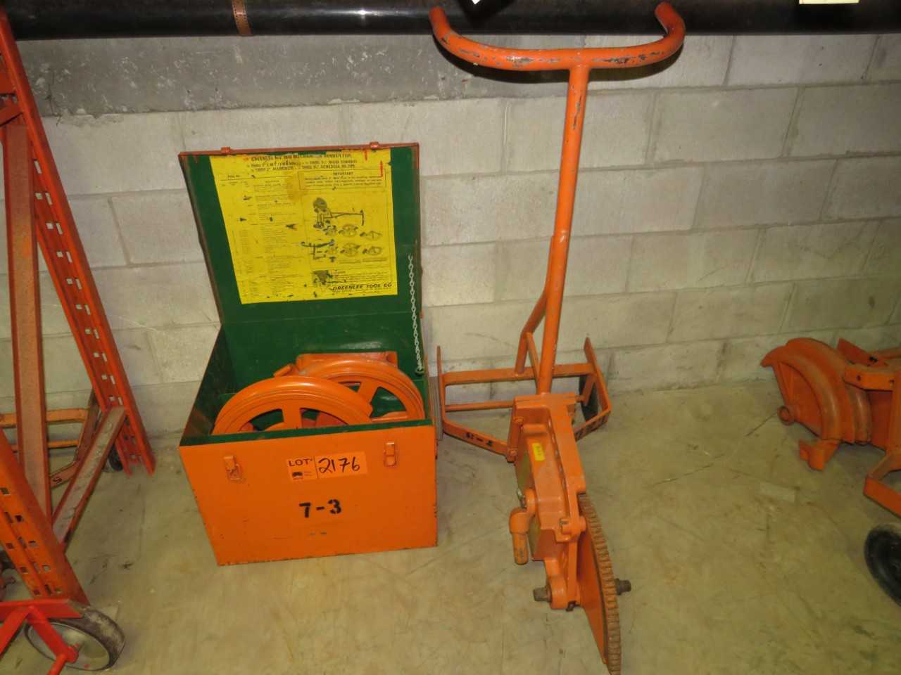 GREENLEE 1818 MECHANICAL PIPE BENDER 1/2" TO 2" W/ SHOE STORAGE BOX - ELECTRIC POWER TOOLS