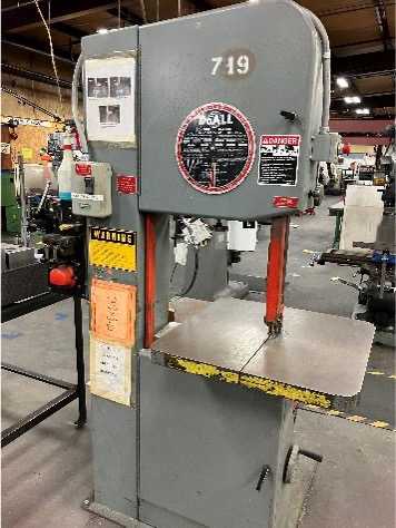 DoAll Band Saw - VERTICAL BAND SAWS