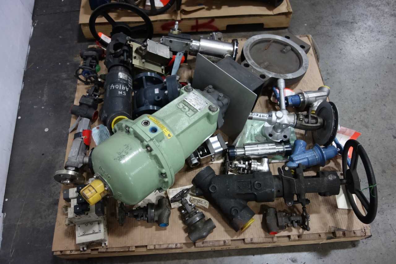 2 PALLETS OF ASSORTED VALVES - VALVES