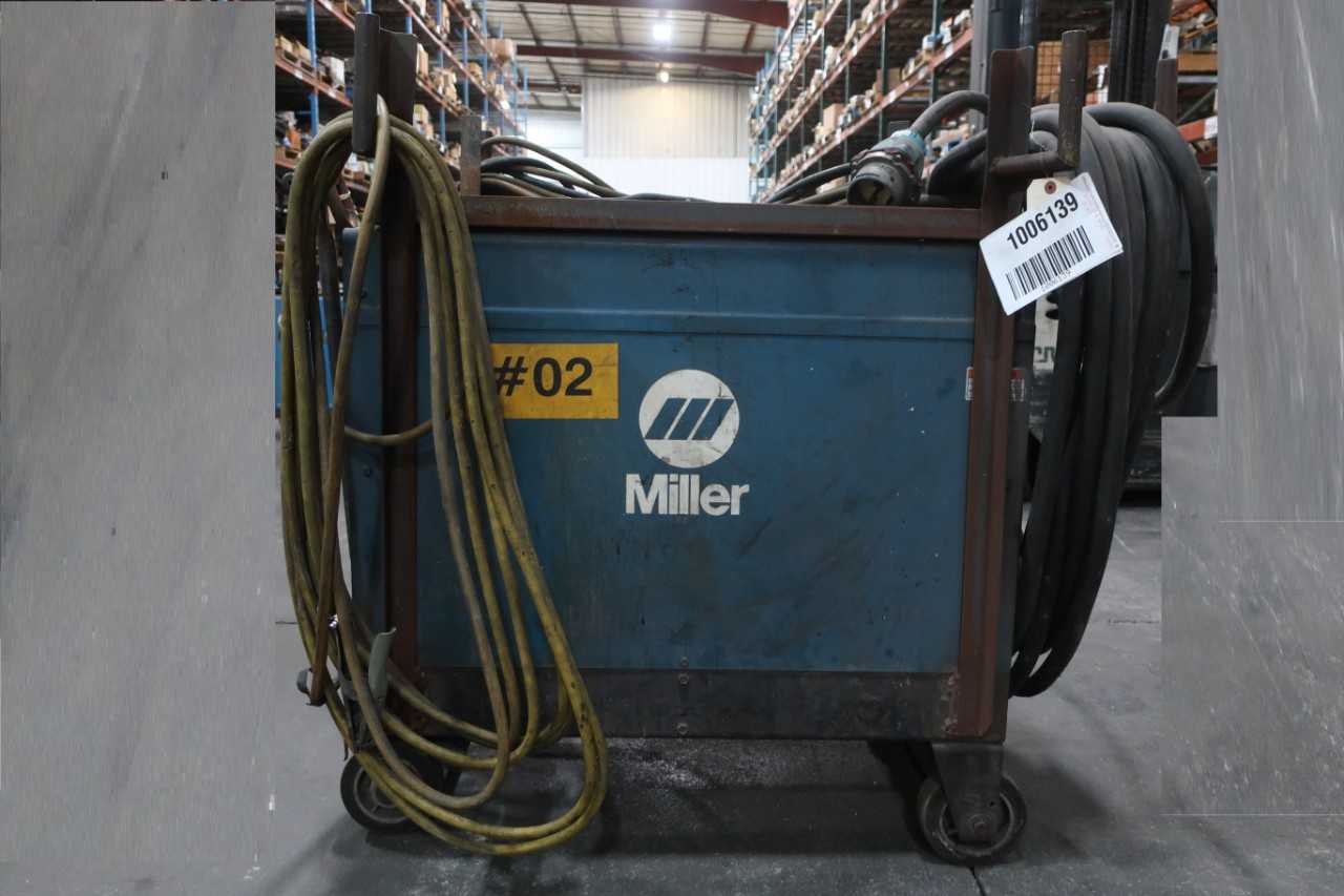 MILLER GOLD STAR 300SS STOCK # 902290 - WELDING EQUIPMENT