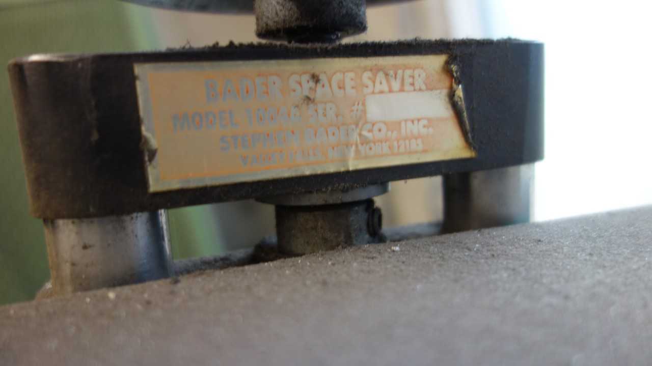 STEPHEN BADER 1004A SPACE SAVER BELT GRINDER POLISHER - POLISHING MACHINES