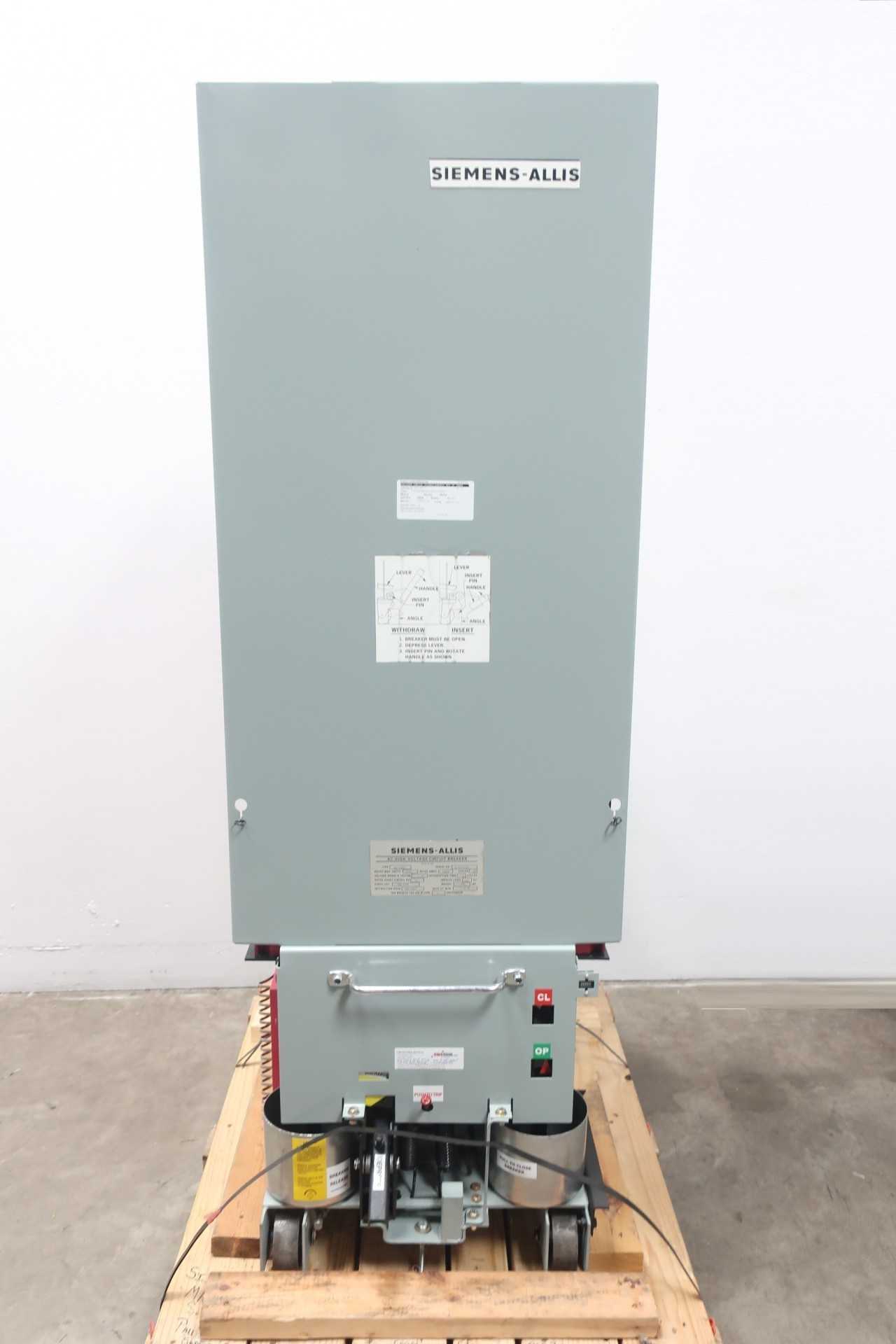 SIEMENS-ALLIS MA-350C1 2000A CIRCUIT BREAKER - CIRCUIT BREAKERS SIEMENS-ALLIS MA-350C1 2000A CIRCUIT BREAKER - CIRCUIT BREAKERS