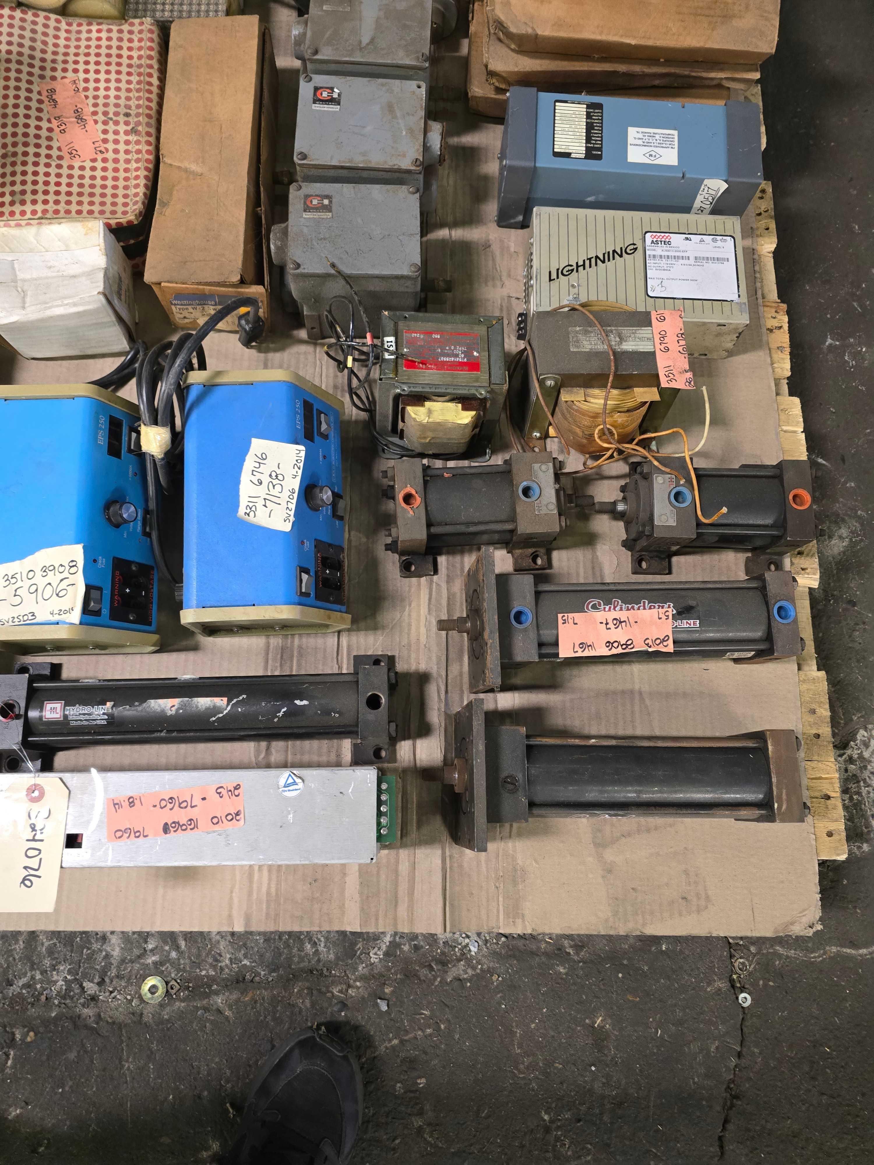 LOT OF INDUSTRIAL PARTS - INDUSTRIAL PARTS LOT OF INDUSTRIAL PARTS - INDUSTRIAL PARTS