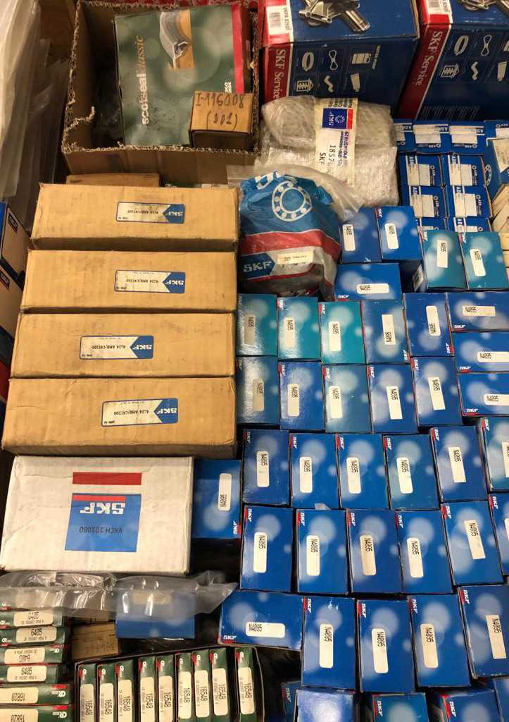 1 pallet of assorted bearings - BEARINGS