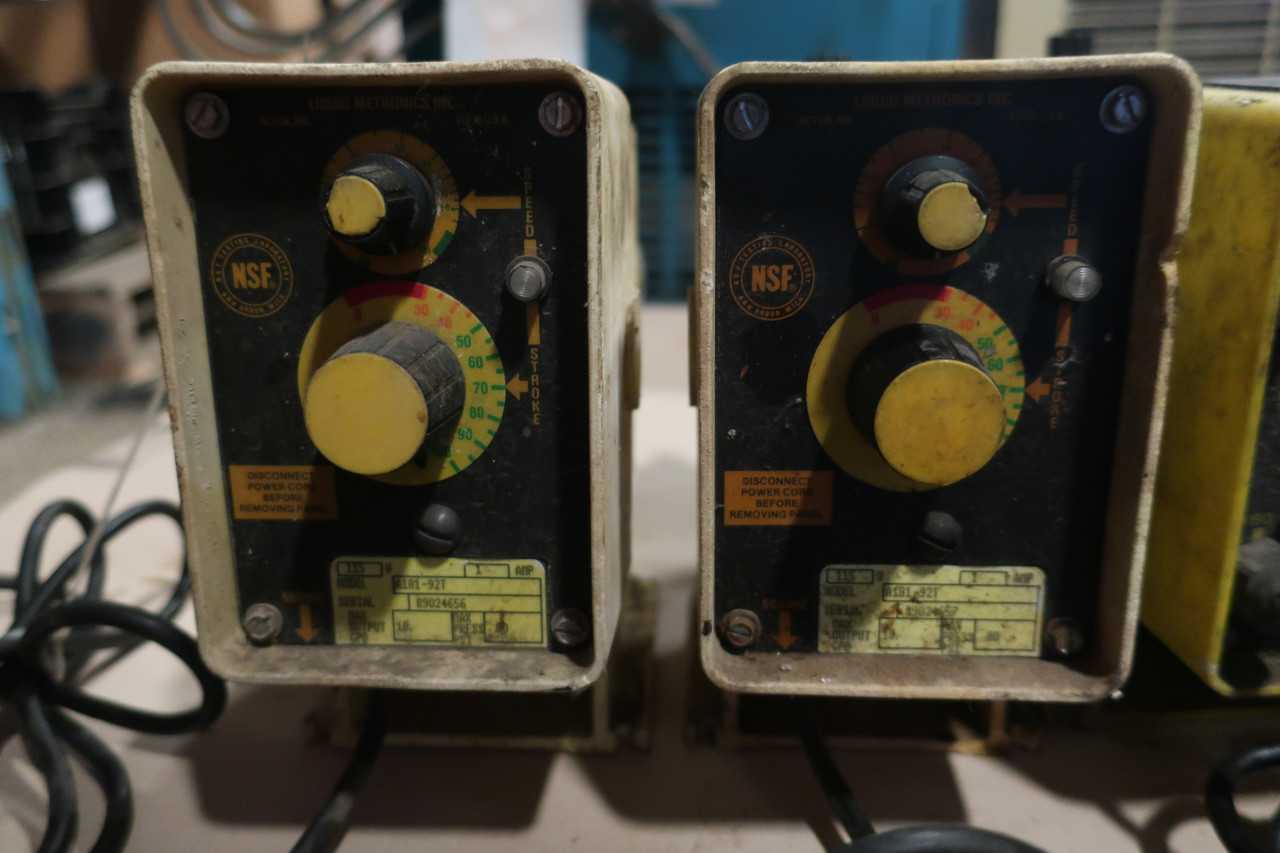 LOT OF ASSORTED METERING PUMPS WALCHEM PULSATRON - METERING PUMP