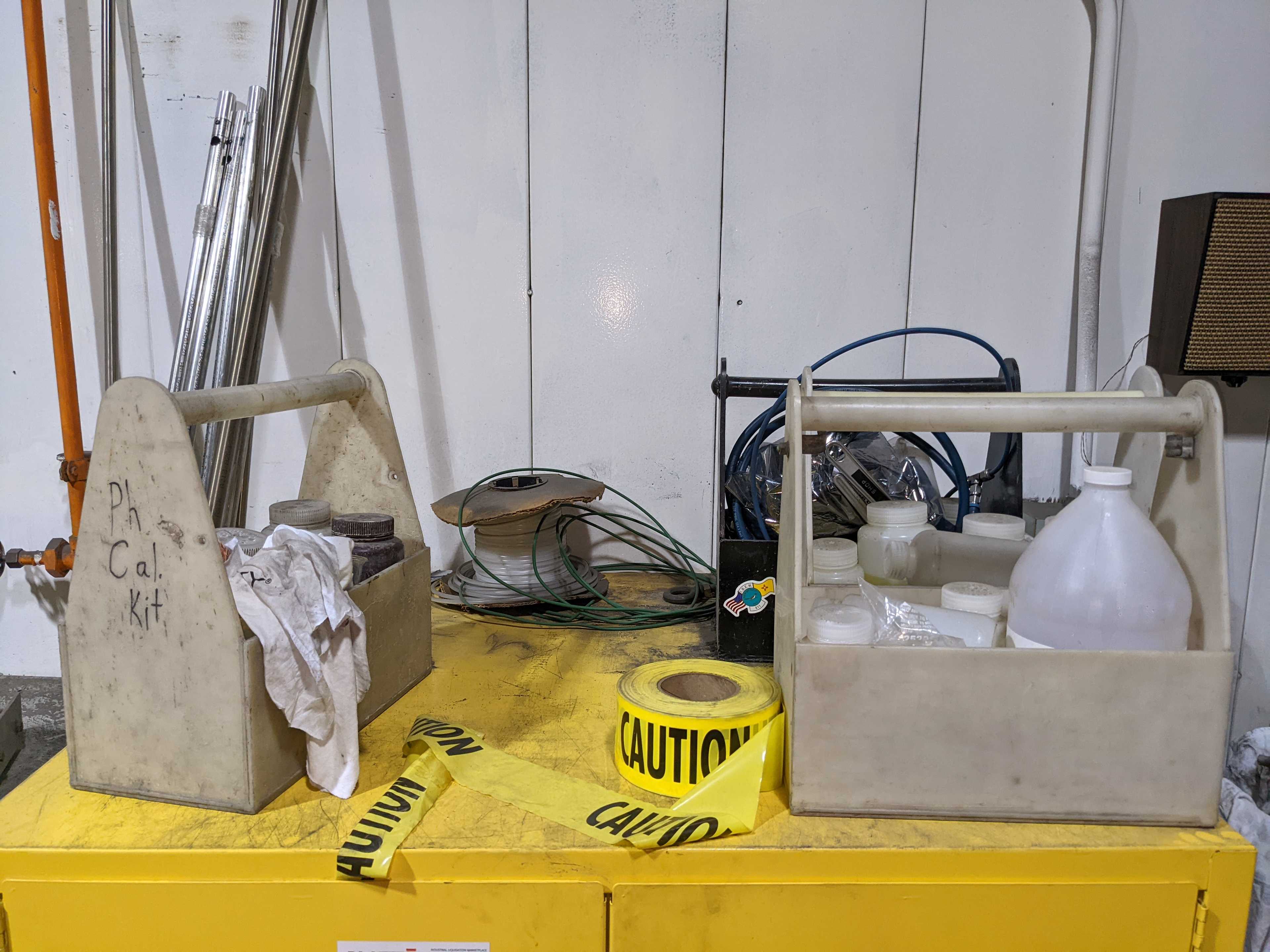 FIRE SAFETY CABINET WITH CONTENTS - SAFETY EQUIPMENT