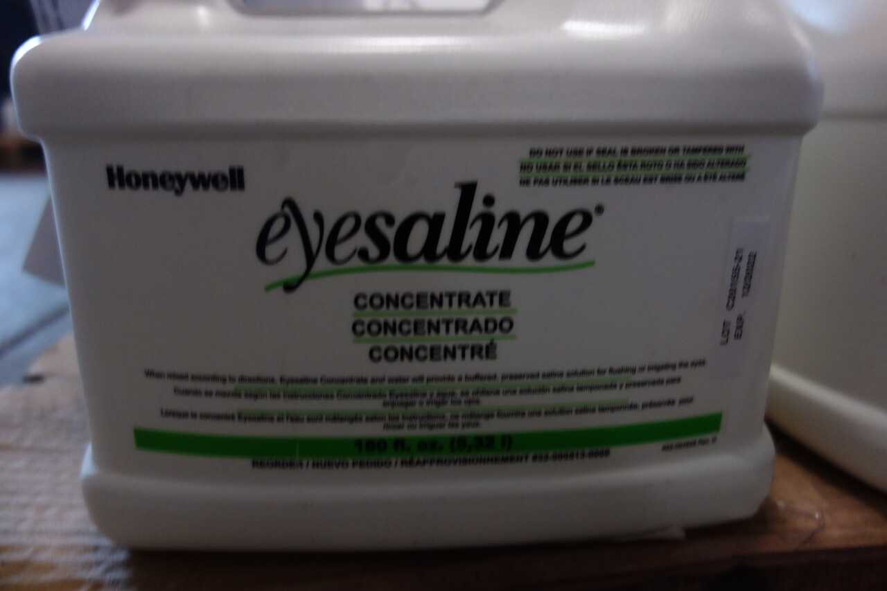 LOT OF 28 180 FL. OZ HONEYWELL EYESALINE - ELECTRIC POWER TOOLS