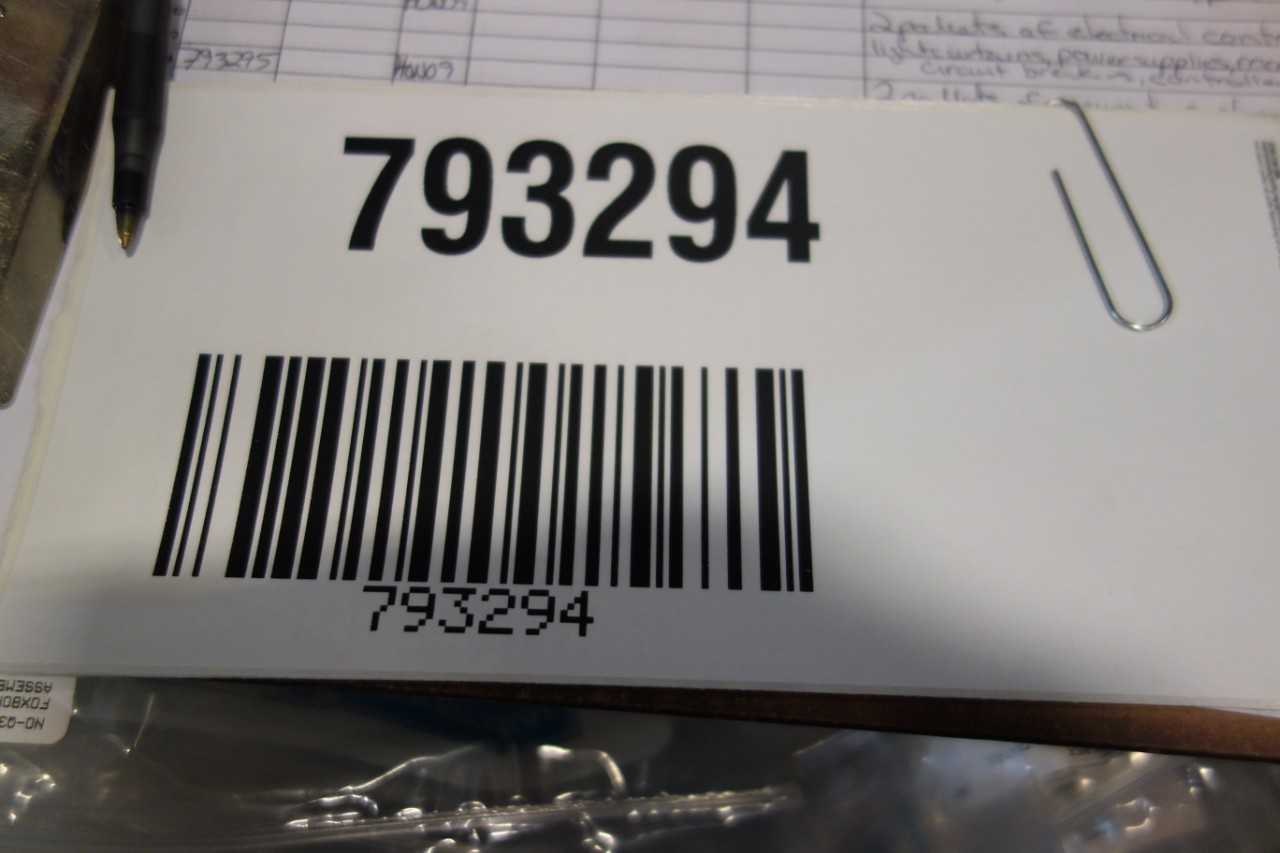 2 PALLETS OF ASSORTED ELECTRICAL CONTROLS - ELECTRICAL COMPONENTS