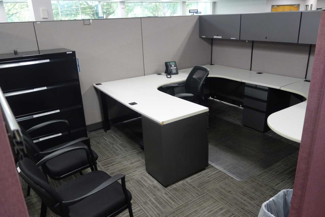Assorted office cubicles with desks, cabinets, chairs (DELAYED REMOVAL) - PLANT & FACILITY
