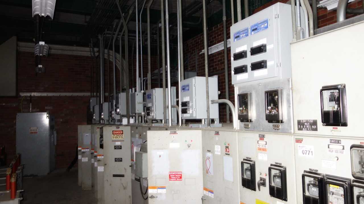 LOT OF 8 SEL SEL-501 DUAL UNIVERSAL OVERCURRENT RELAY CONTROL PANEL (DELAYED REMOVAL) - AUTOMATION & CONTROLS