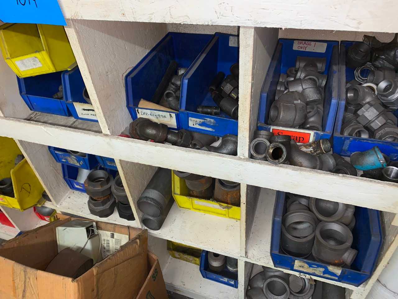 Organizer full of Pipe fittings - INDUSTRIAL PARTS