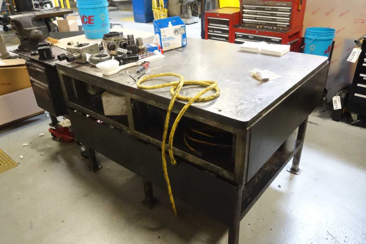 6' x 4' steel work table - PLANT & FACILITY