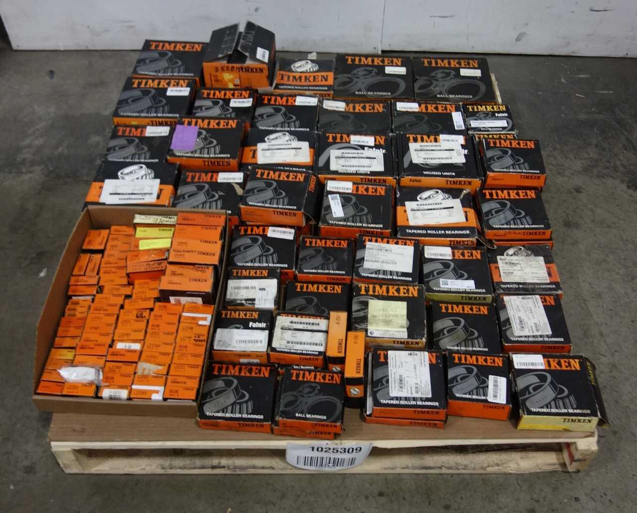 LOT OF ASSORTED TIMKEN BEARINGS - BEARINGS