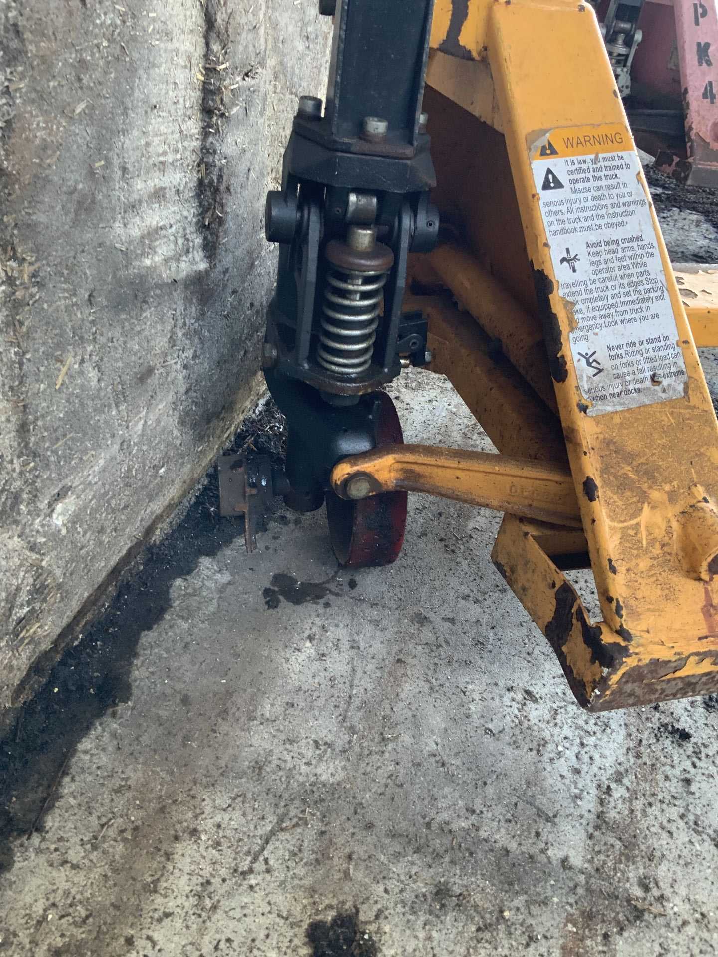 PALLET JACK - MATERIAL HANDLERS