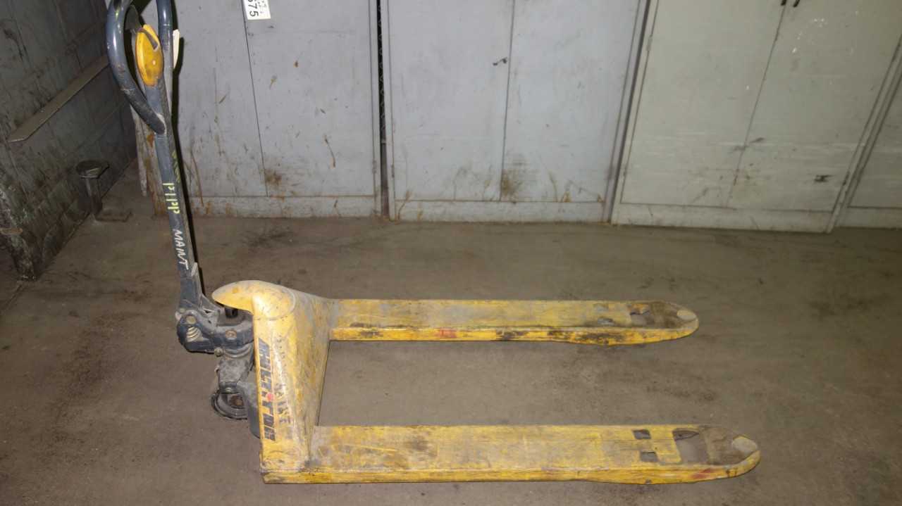 MULTITON TM55 MANUAL PALLET JACK - MANUAL PALLET JACKS