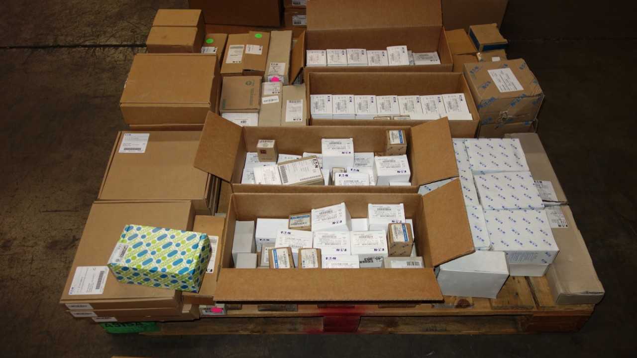 1 PALLET OF ASSORTED EATON ELECTRIC PARTS, CONTACTORS - ELECTRIC MOTORS