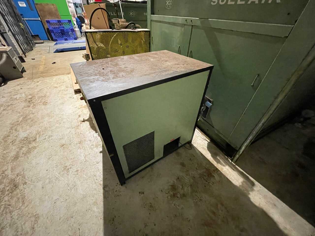 Sullair Refrigerant Air Dryer - AIR DRYERS