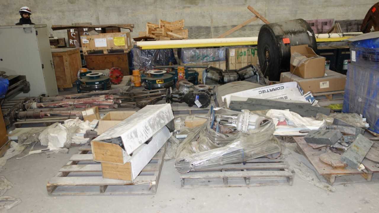 ASSORTED LOT OF MRO REPLACEMENT PARTS, VALVES, IDLERS, SOLENOID VALVES, SHAFTS, CASINGS - VALVES