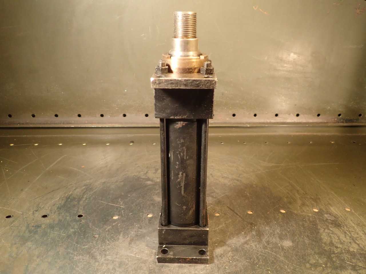 Parker JH3LLVS23 Double Acting Air Pneumatic Cylinder 2" Bore 4-1/2" Stroke - PNEUMATIC CYLINDERS & ACTUATORS