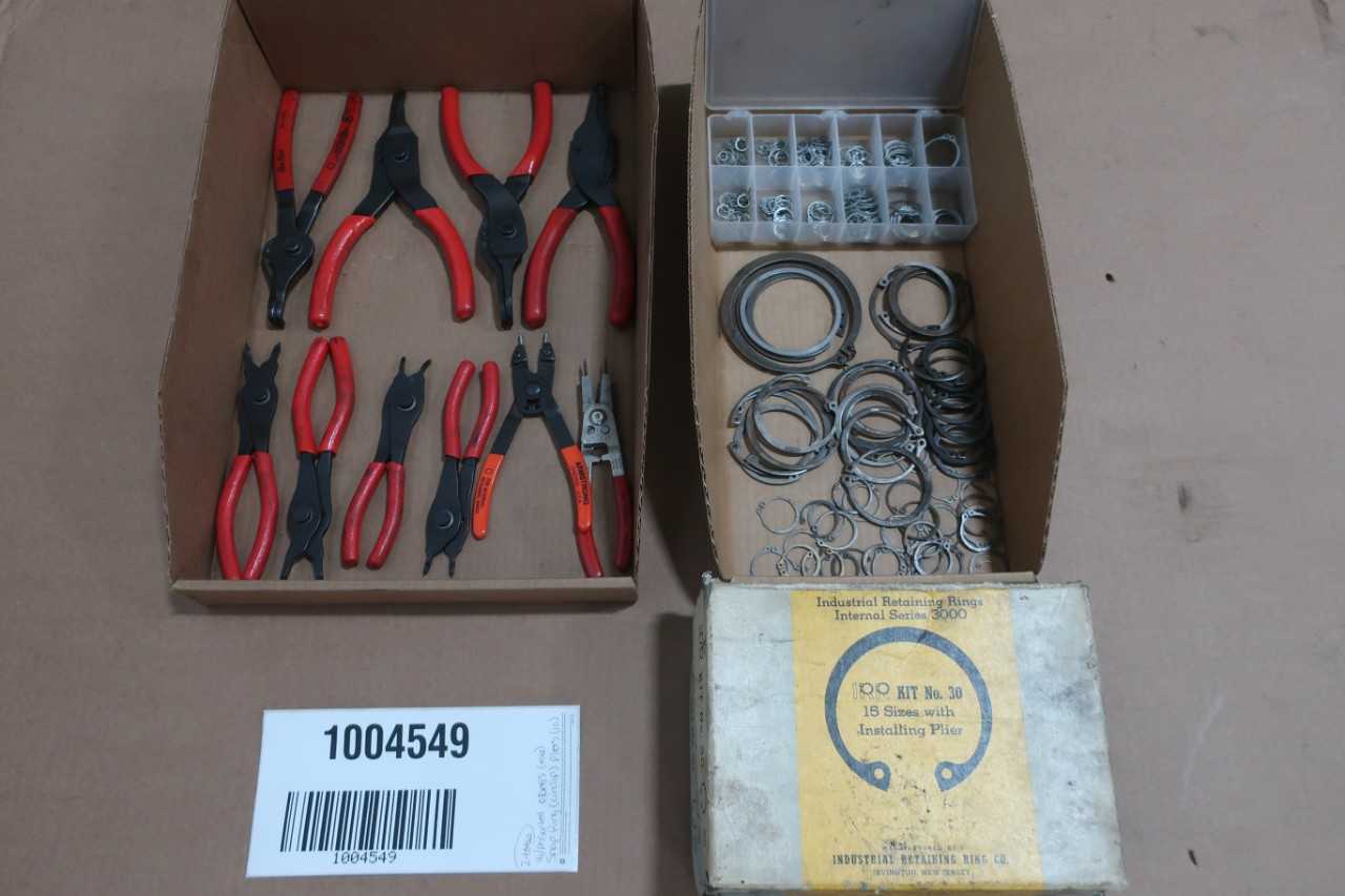 ASSORTED SET OF SNAP RING (CIRCLIP) PLIERS AND RETAINING RINGS. - HAND TOOLS