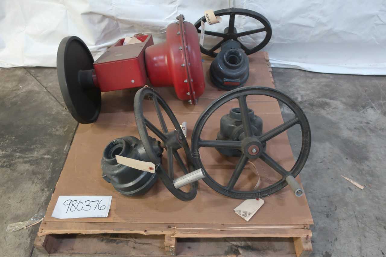 1 PALLET OF ASSORTED VALVES - VALVES