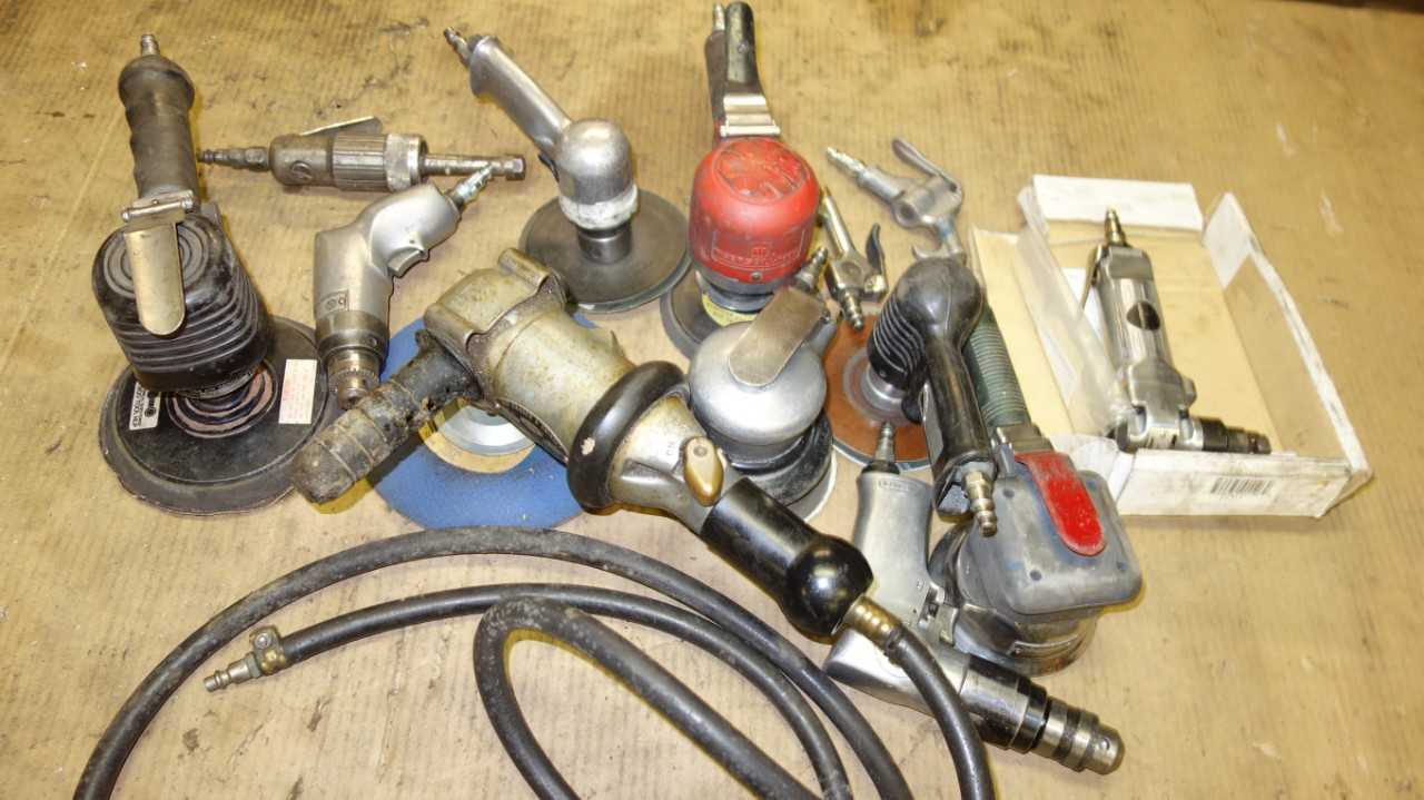 LOT OF 10 ASSORTED PNEUMATIC AIR TOOLS, GRINDERS, DRILLS, NIBBLERS, SIOUX, CHICAGO PNEUMATIC, BLACK & DECKER - PNEUMATIC POWER TOOL