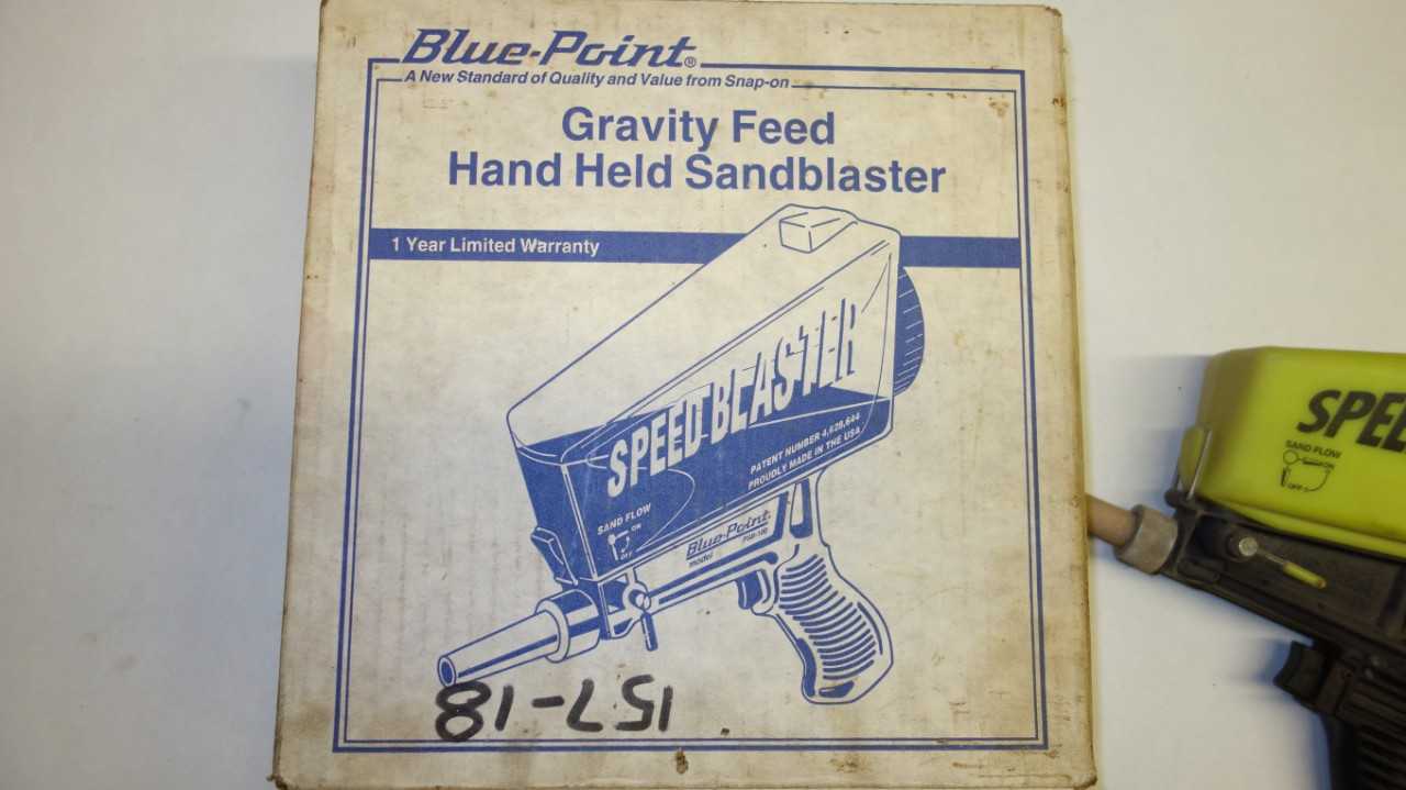 BLUE POINT PSB-100 GRAVITY FEED HAND HELD SANDBLASTER - PNEUMATIC POWER TOOL