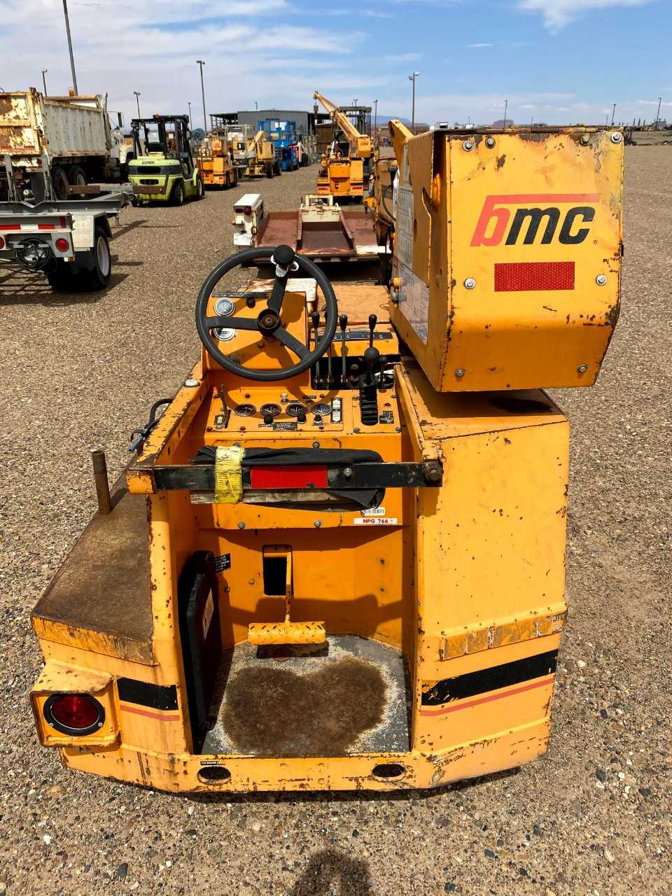 2004 Broderson IC-20-1F 2 Ton Carry Deck Crane - CRANES