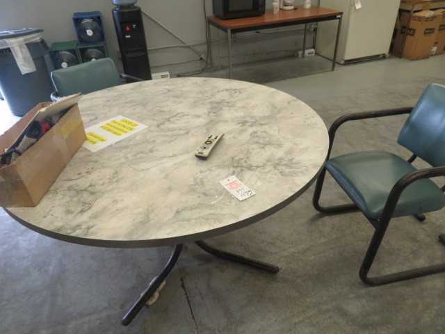 Dinning Tables and Chairs (lot) - MISCELLANEOUS