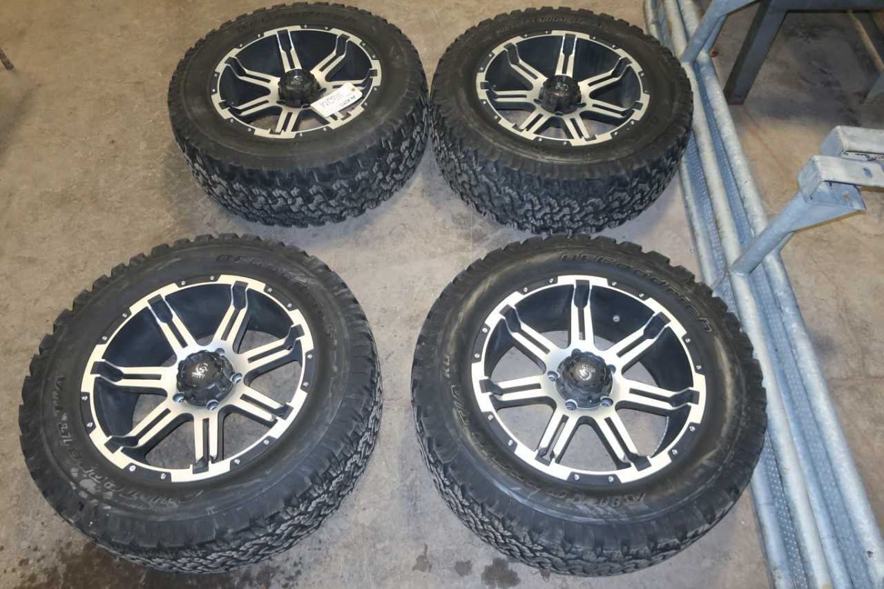 LOT OF 4 ASSORTED BFGOODRICH ALL TERRAIN TIRES LT305/55R20, W/ GRANITE ALLOY RIMS - MISCELLANEOUS