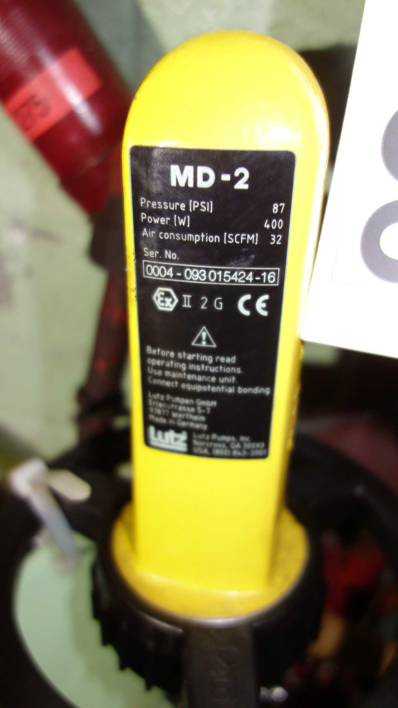 ASSORTED MANUAL AND ELECTRIC OIL PUMPS - PUMPS