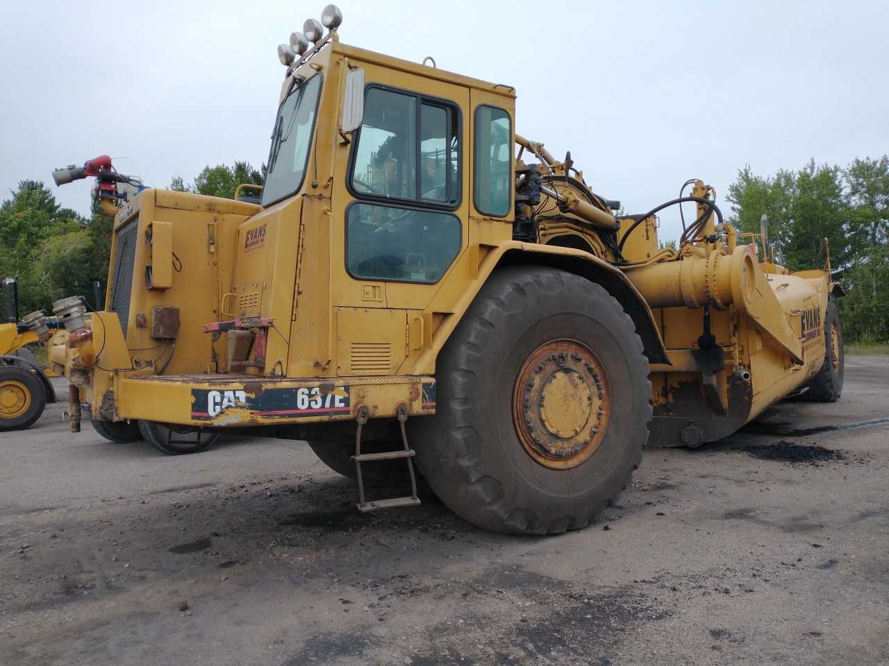 2003 Caterpillar 637E Tractor-Scraper - CONSTRUCTION EQUIPMENT