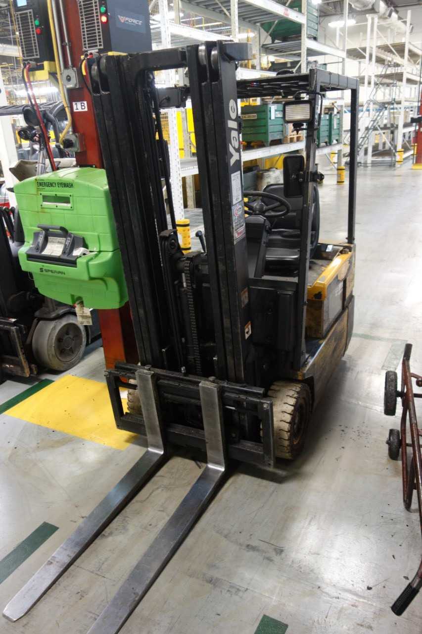 2003 Yale ERP030TGN36TE082 Electric forklift, 3000lb capacity (DELAYED REMOVAL) - FORKLIFTS
