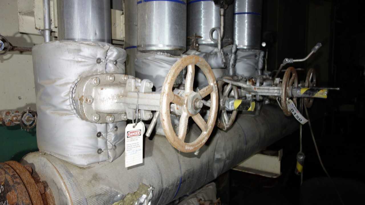 LOT OF 4 WILLIAMS 4IN STEEL GATE VALVES - VALVES
