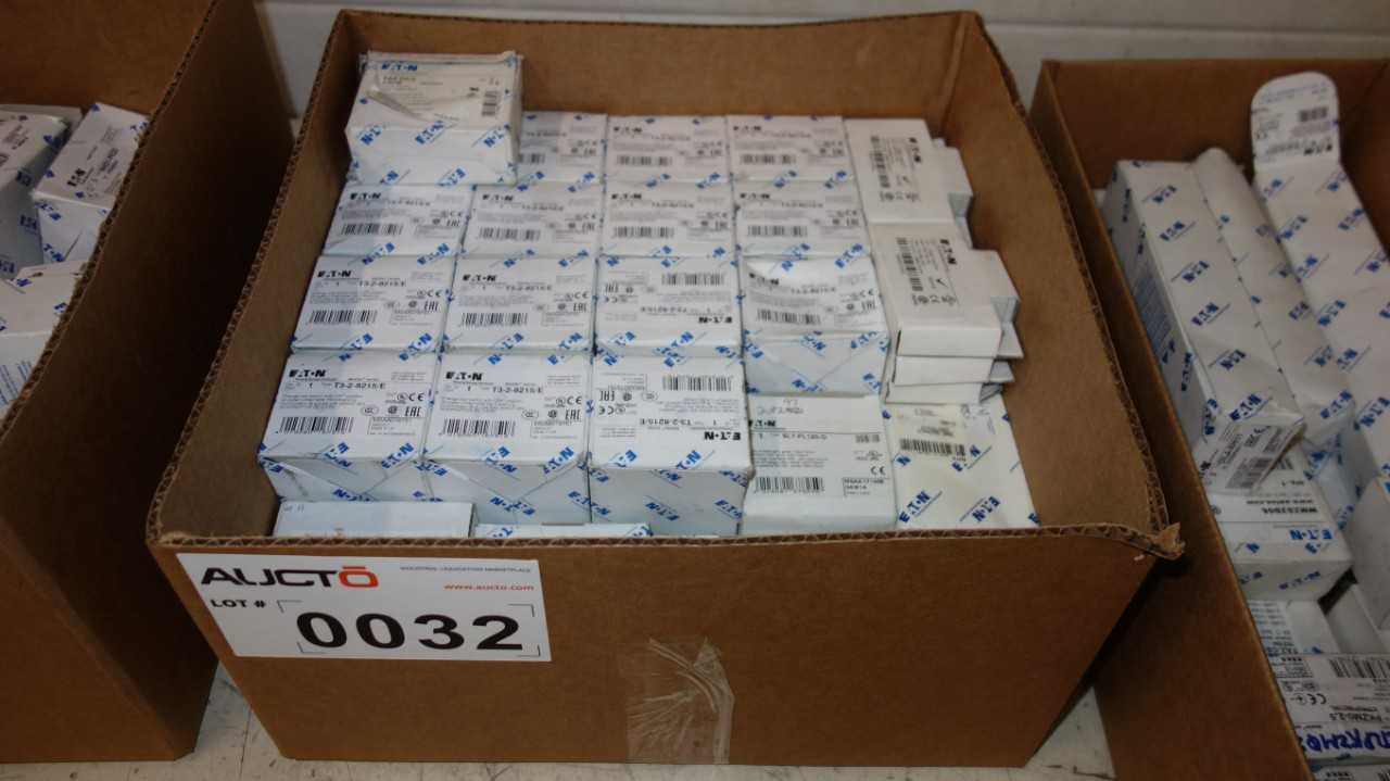 1 BOX OF EATON / CUTLER HAMMER ELECTRICAL - ELECTRICAL COMPONENTS