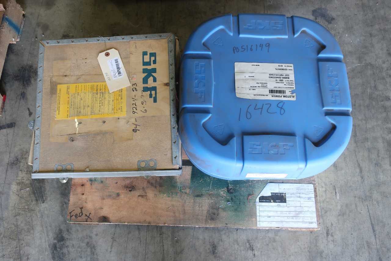 LOT OF 2 SKF BEARINGS - BEARINGS