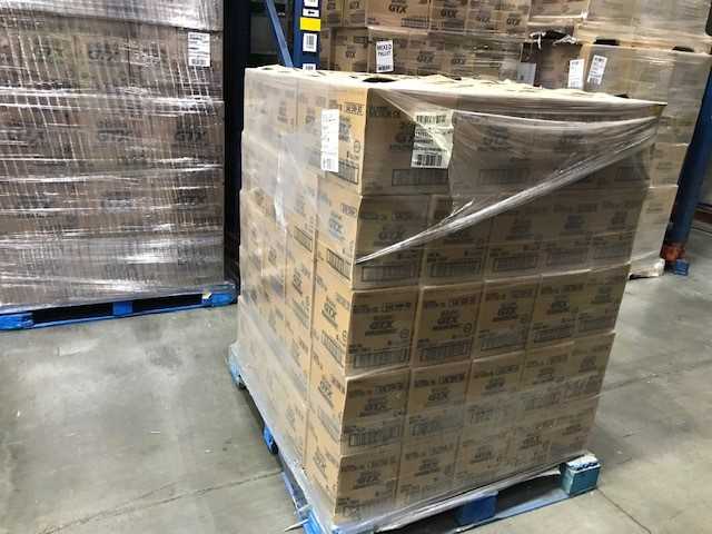 63 PALLETS OF CASTROL AUTOMOTIVE OIL - PALLET JACKS