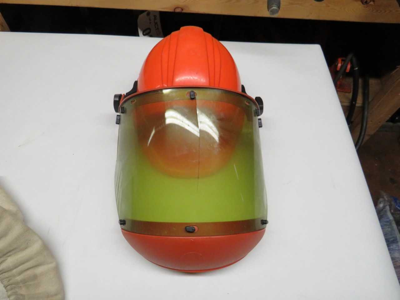SALISBURY SAFETY HAT W/ AS1000 ELECTRIC ARC FLASH FACE SHIELD - WELDING EQUIPMENT