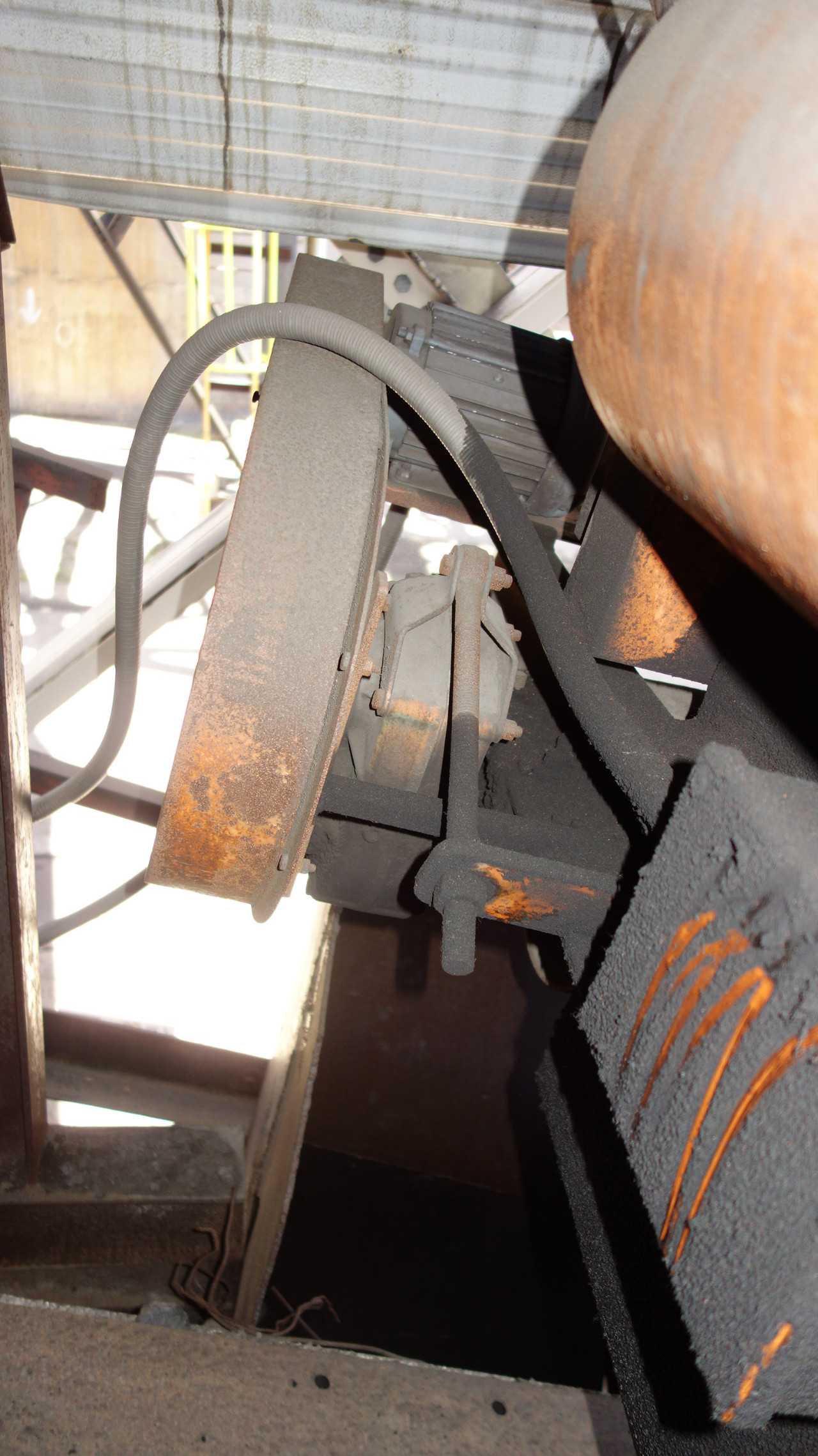 ERIEZ SUSPENDED ELECTRIMAGNETIC SEPARATOR - INDUSTRIAL PARTS