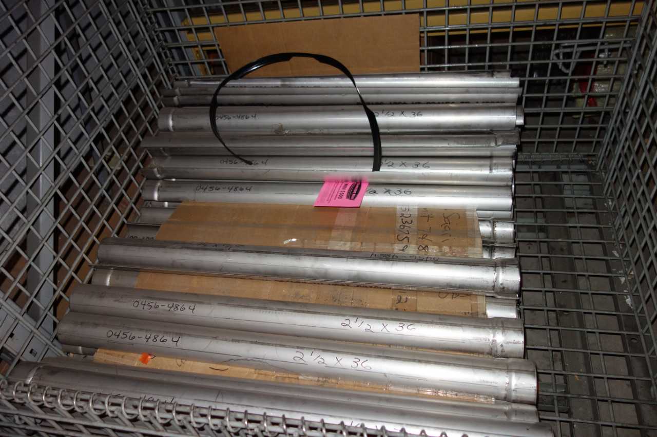 CONTENTS OF 2 UPRIGHT RACKING SECTIONS, STAINLESS - INDUSTRIAL PARTS