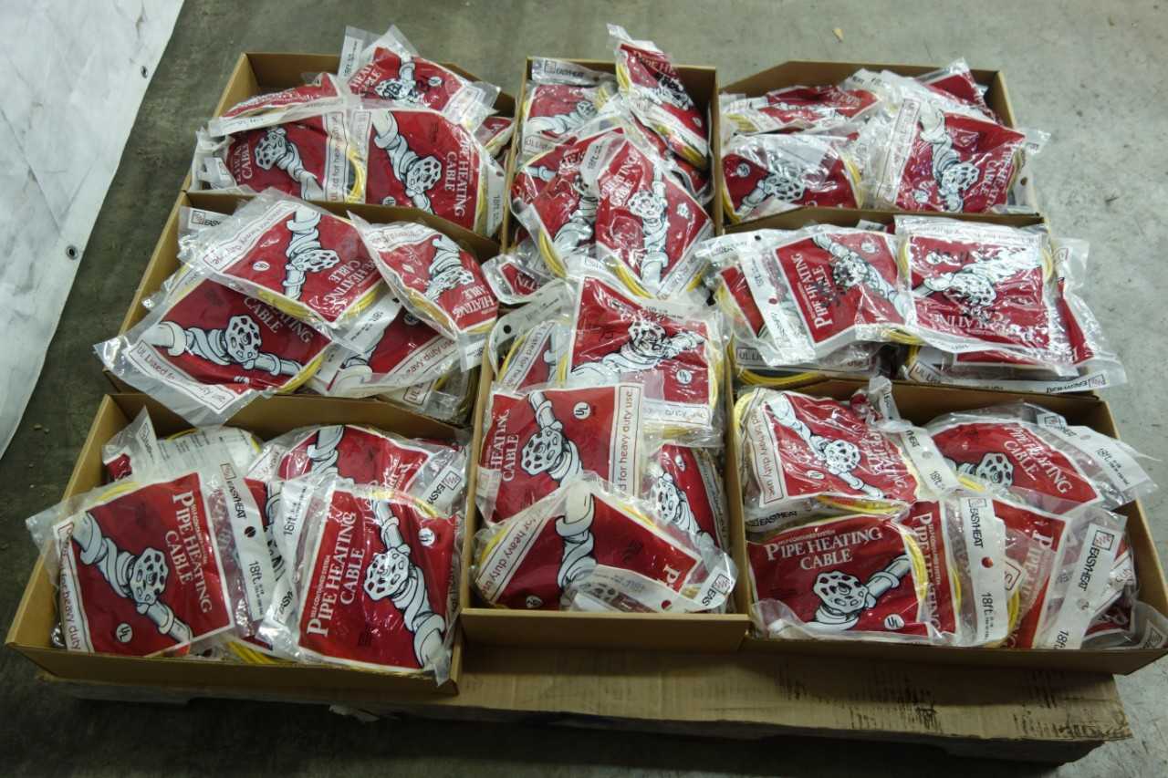 PALLET OF INDIVIDUAL BAGS OF EASY HEAT 18 FT PIPE HEATING CABLE - ELECTRICAL COMPONENTS