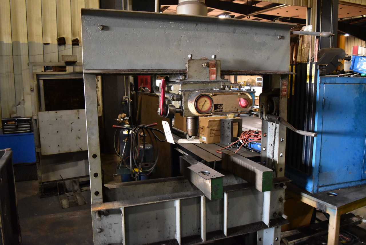 Dake Press 75-Ton s/n 170560 - PRESSES Dake Press 75-Ton s/n 170560 - PRESSES