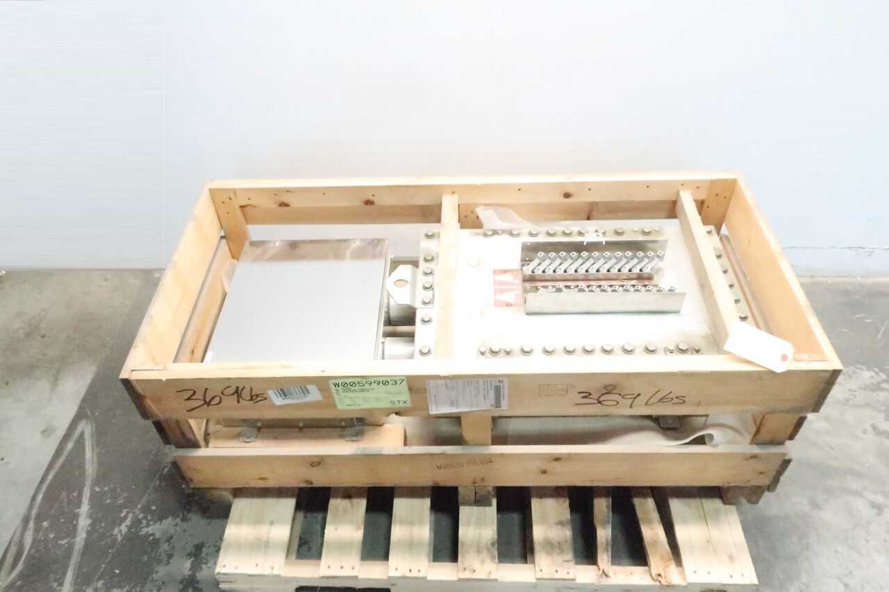 CROUSE HINDS POWER DISTRIBUTION PANELBOARD - PANELBOARDS CROUSE HINDS POWER DISTRIBUTION PANELBOARD - PANELBOARDS
