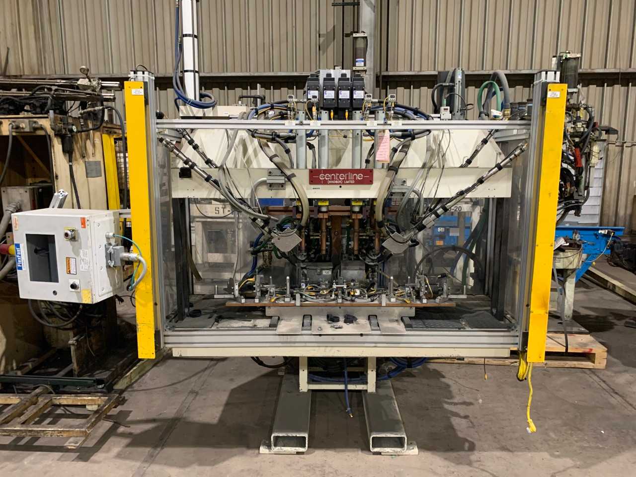 CENTERLINE FLEXFAST WELD CELL - INDUSTRIAL ROBOTS