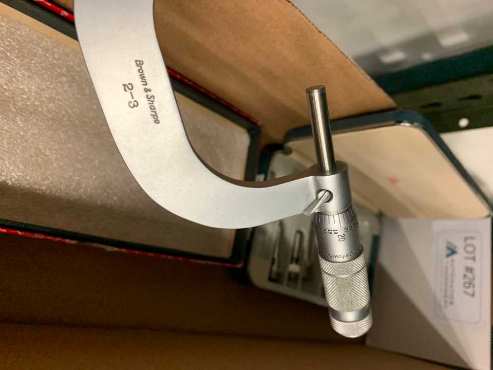 Brown & Sharpe 2-8 Micrometer & - ELECTRIC POWER TOOLS