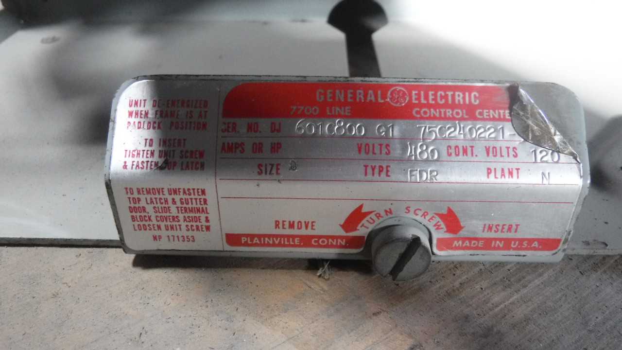 225 Amp GE Circuit Breaker and MCC Bucket - CIRCUIT BREAKERS