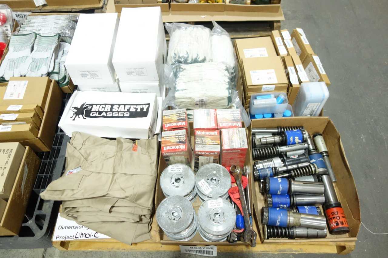 4 PALLETS OF SHOP SUPPLIES - LIGHTING