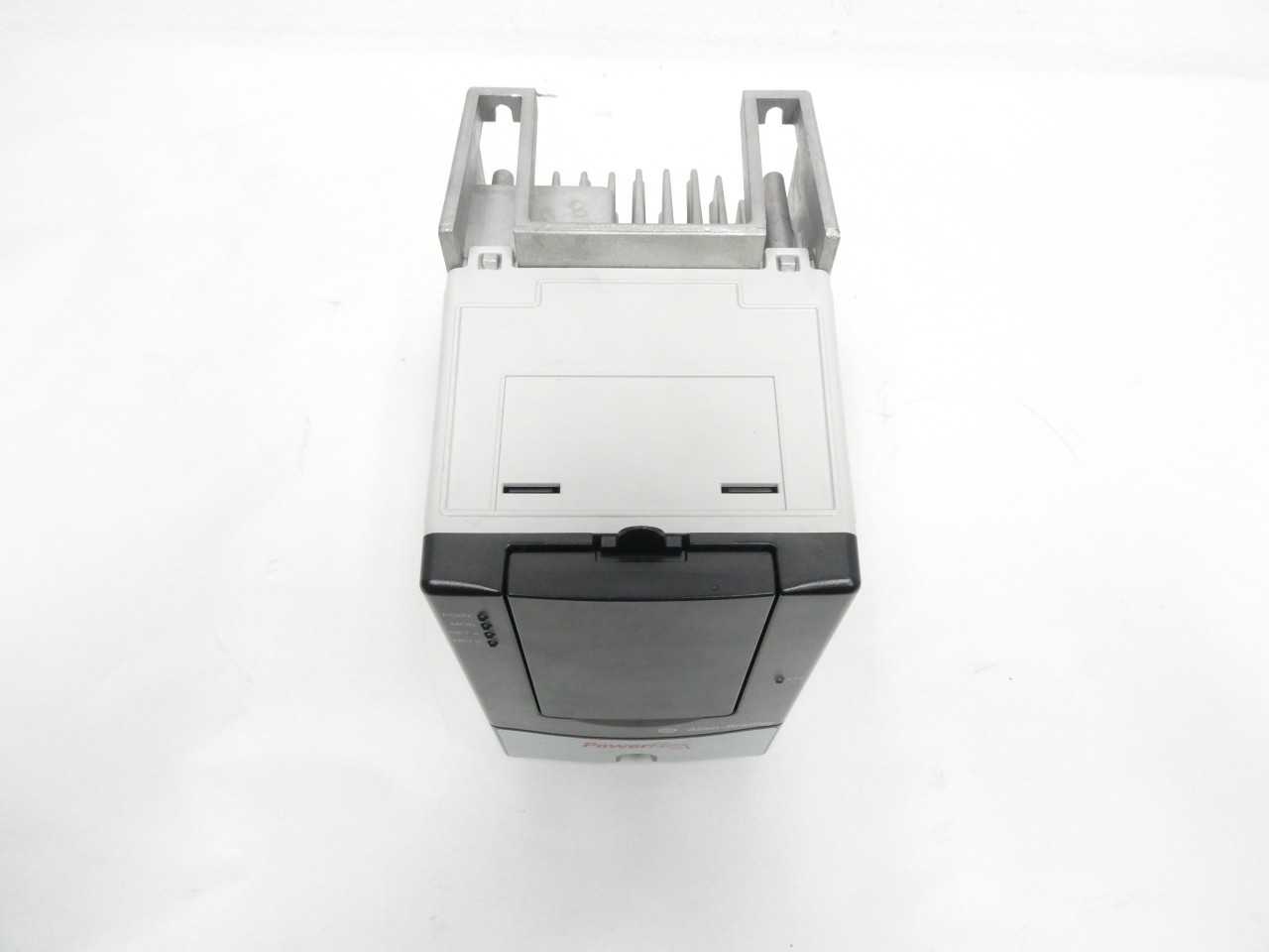 ALLEN BRADLEY 20AE2P7A0AYNNNNN POWERFLEX 70 2HP VFD - MOTOR DRIVES
